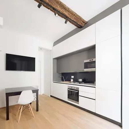 Altido Bright Apt Near The Train And Bus Station Apartamento *